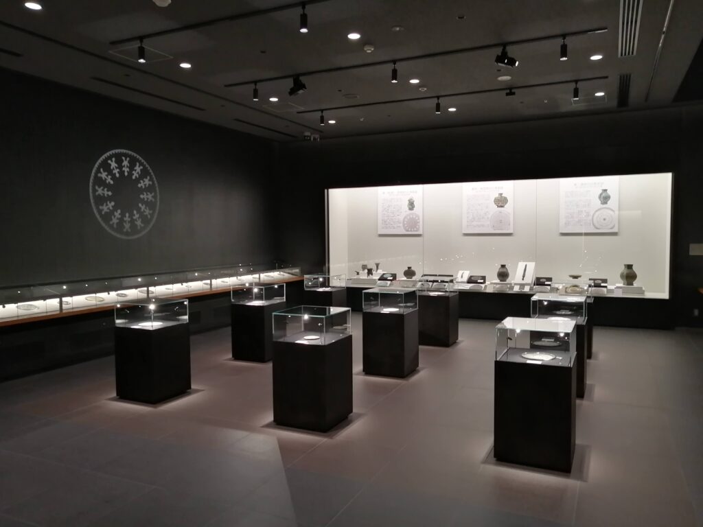 古代鏡展示館