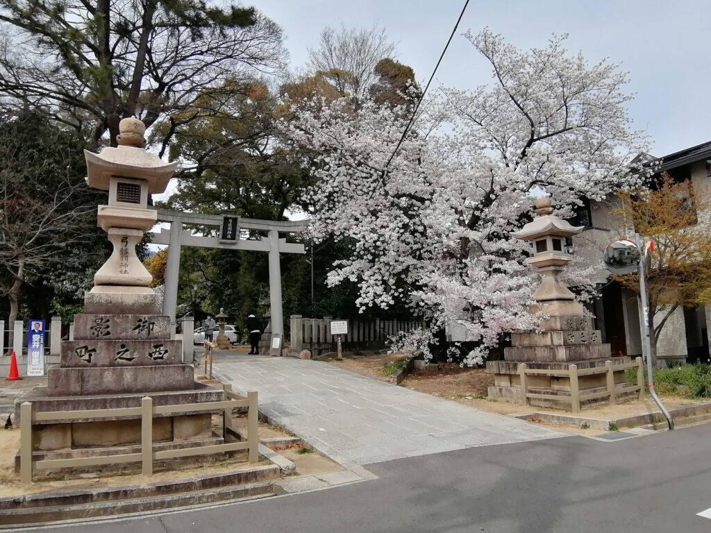 弓弦羽神社