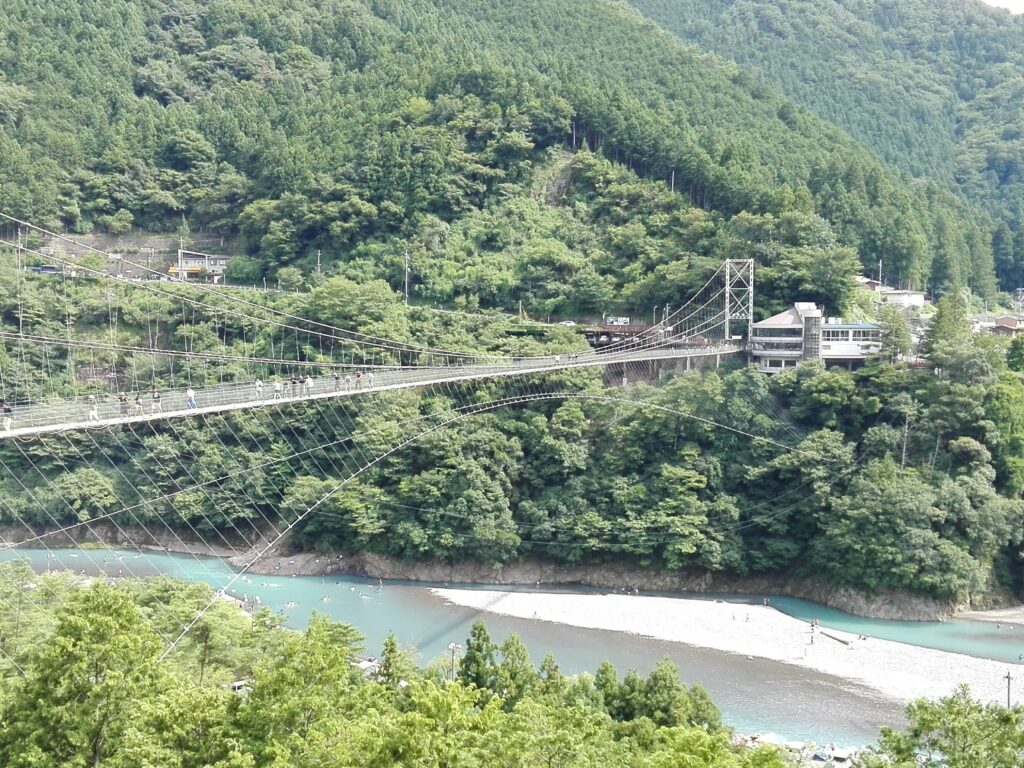 谷瀬の吊り橋