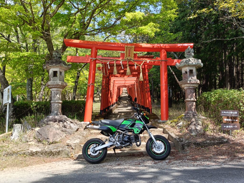 野森稲荷神社