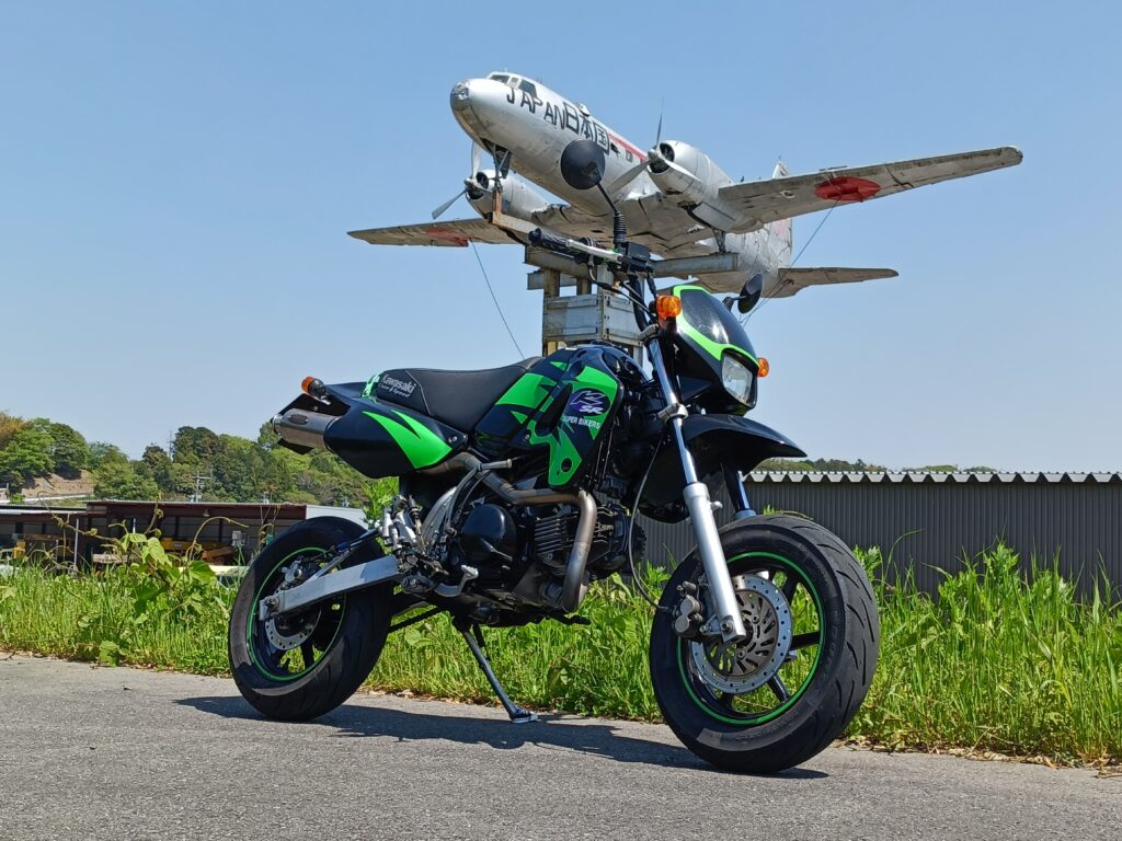プロペラ飛行機