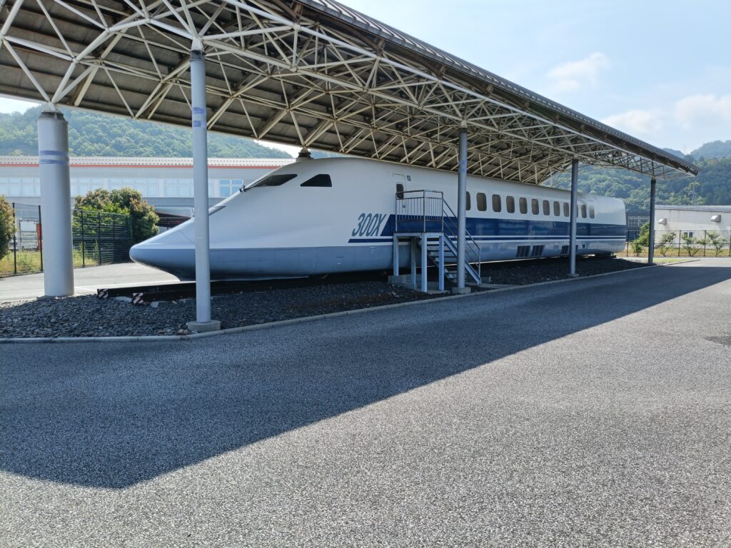 鉄道総研 風洞技術センター