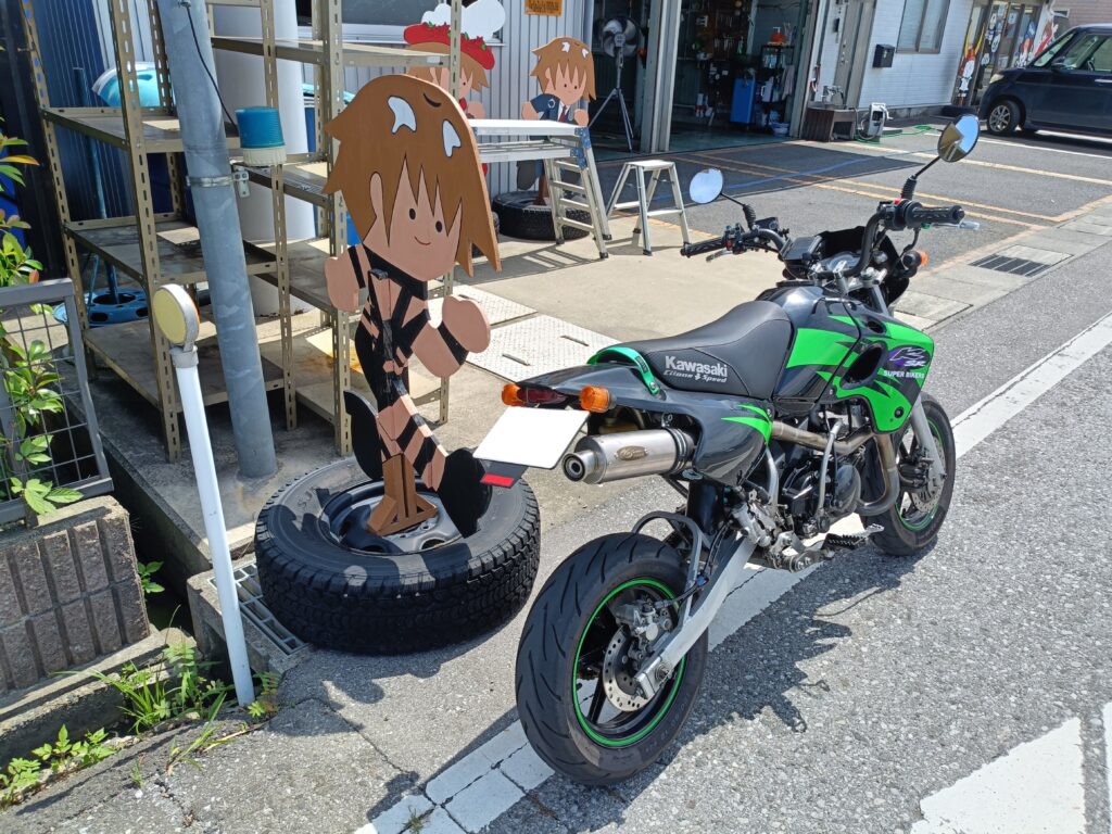 飛び出し坊や