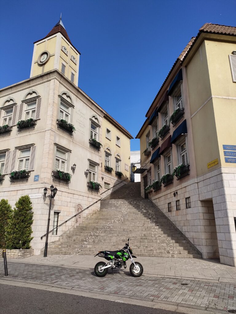 覚王山ル・アンジェ教会