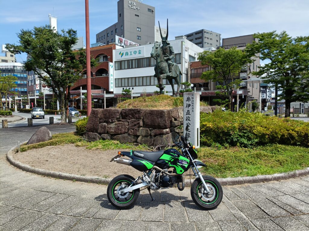 井伊直政公之像