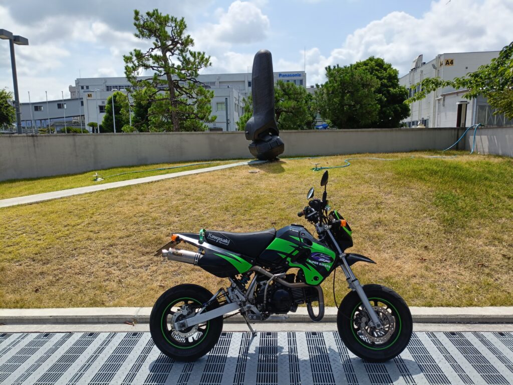 芝刈りラムダッシュ 巨大電気シェーバー