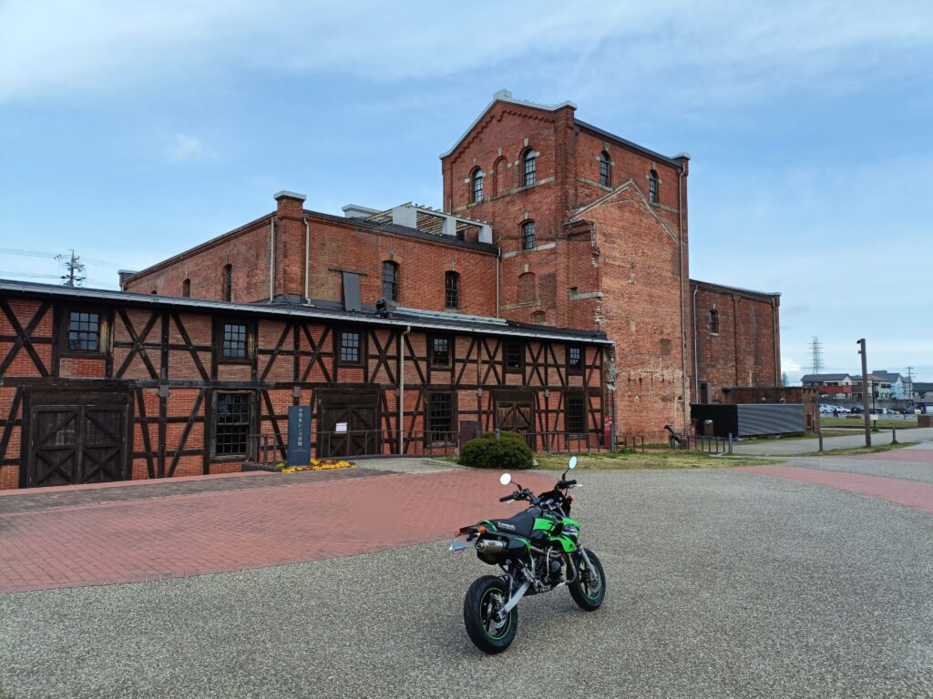 半田赤レンガ建物