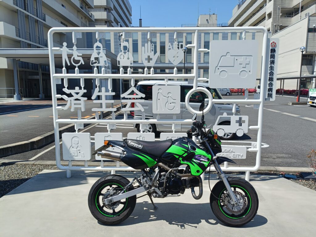 プラモニュメント