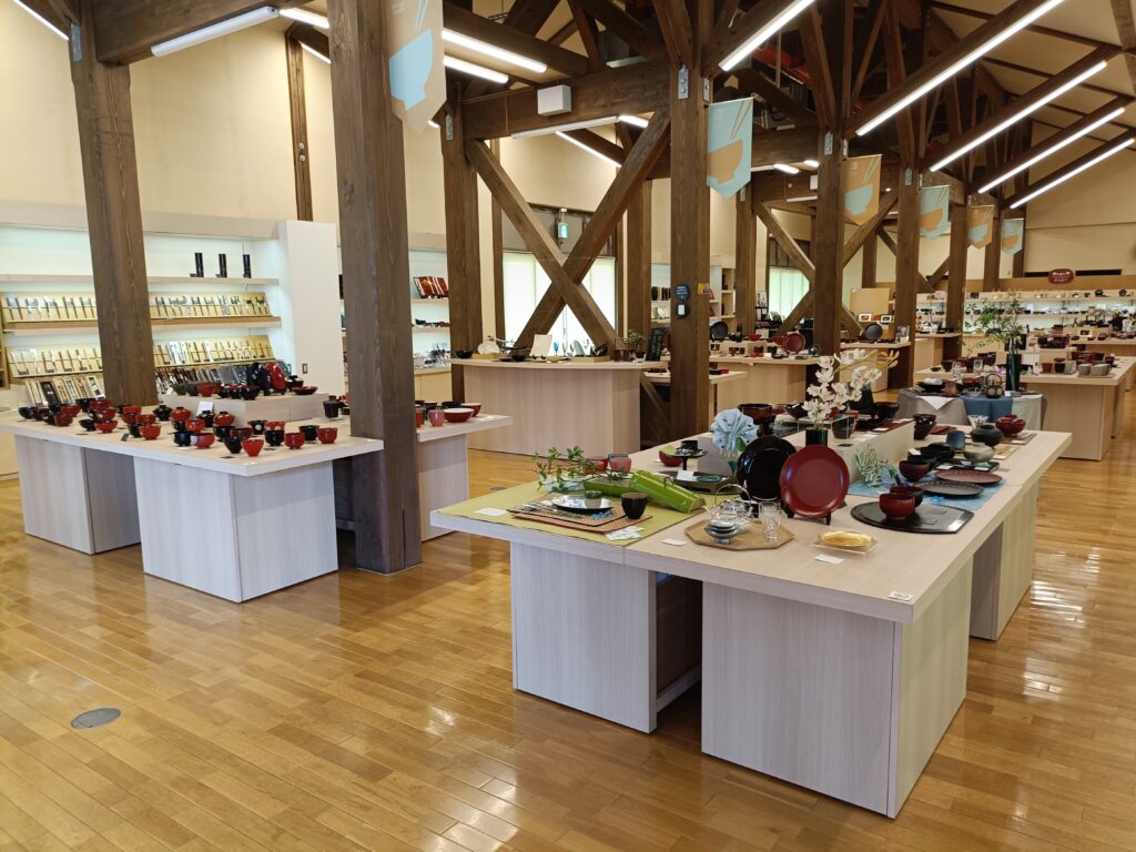 うるしの里会館（越前漆器伝統産業会館）