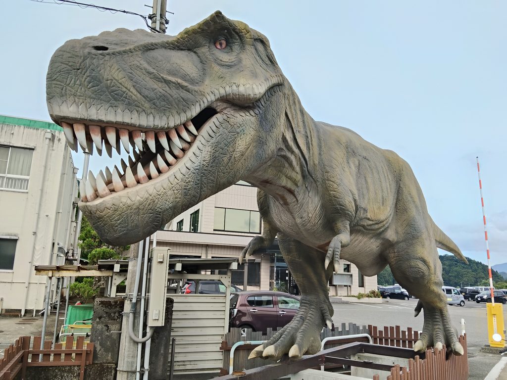 恐竜モニュメント